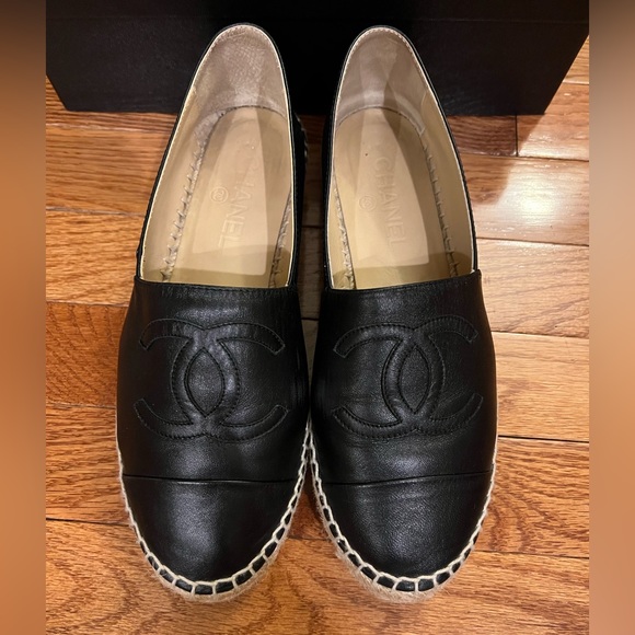 CHANEL Black Lambskin Espadrilles 39 - Picture 1 of 8